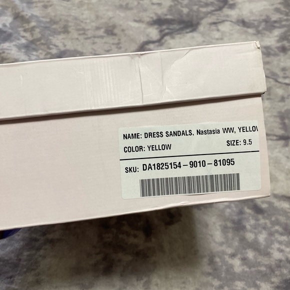 JustFab Chunky Yellow High Heels - Picture 4 of 4